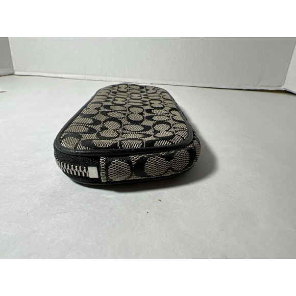 Coach Black and Gray - Picture 7 of 9